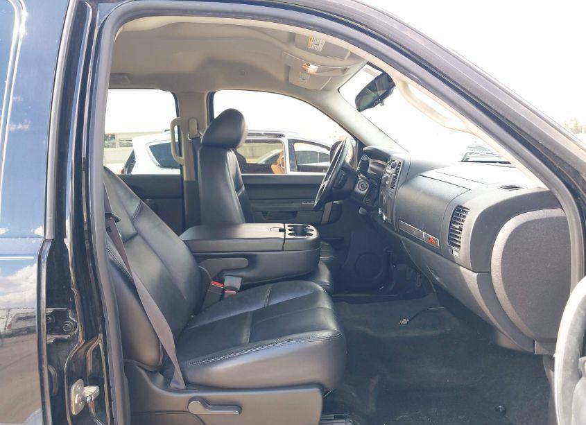 Photo 5 of 2011 Gmc Sierra 1500 SLE (VIN 3GTP1VE0XBG138743)