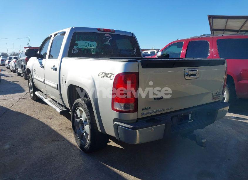 Photo 3 of 2011 Gmc Sierra 1500 SLE (VIN 3GTP2VE31BG170441)