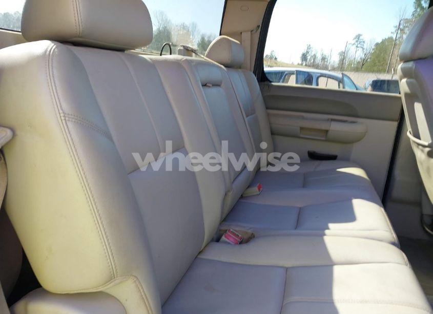 Photo 8 of 2011 Gmc Sierra 1500 SLE (VIN 3GTP2VE32BG247348)