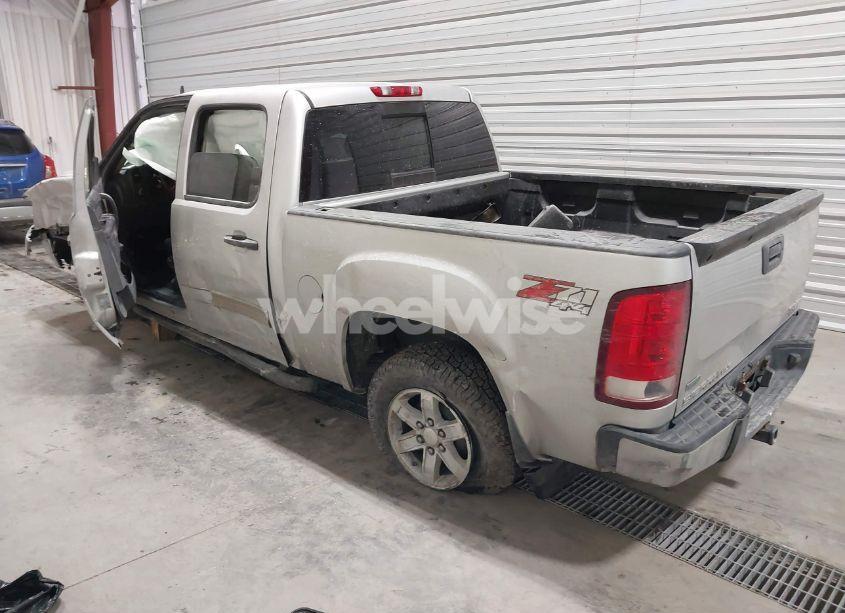 Photo 3 of 2011 Gmc Sierra 1500 SLE (VIN 3GTP2VE33BG253174)