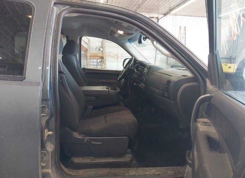 Photo 5 of 2011 Gmc Sierra 1500 SLE (VIN 3GTP2VE33BG315303)