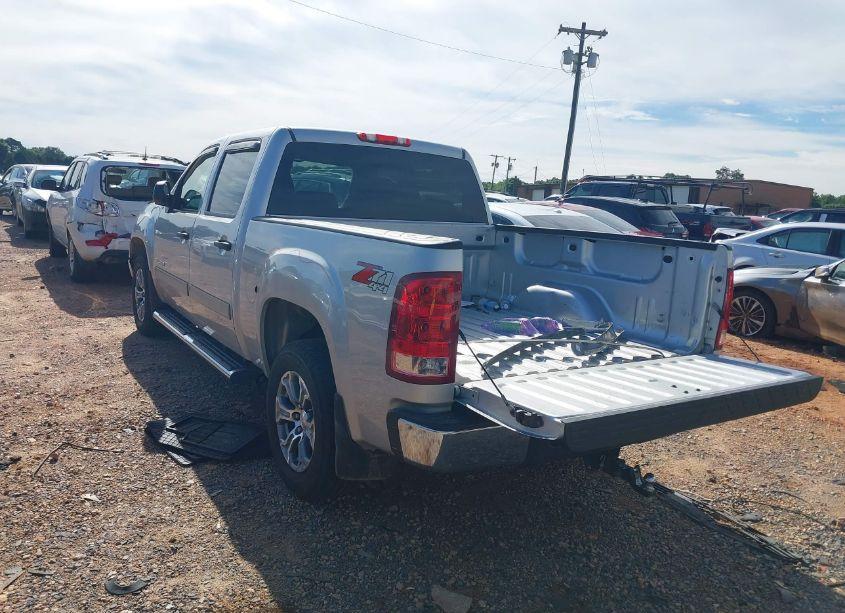 Photo 3 of 2011 Gmc Sierra 1500 SLE (VIN 3GTP2VE33BG391555)