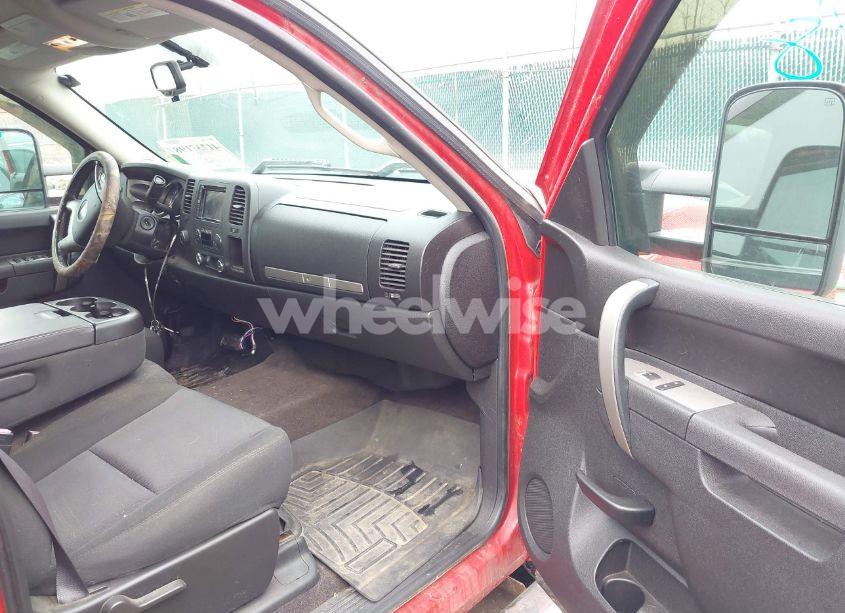 Photo 5 of 2011 Gmc Sierra 1500 SLE (VIN 3GTP2VE35BG246971)
