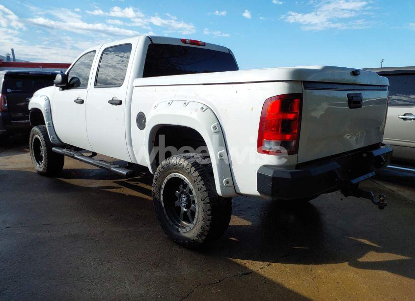 Photo 3 of 2011 Gmc Sierra 1500 SLE (VIN 3GTP2VE35BG374126)