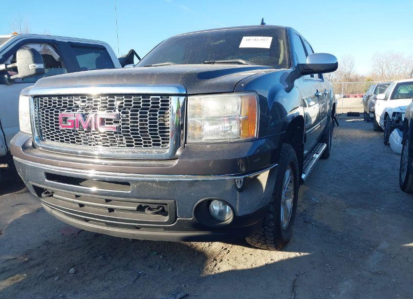 Photo 2 of 2011 Gmc Sierra 1500 SLE (VIN 3GTP2VE37BG253291)