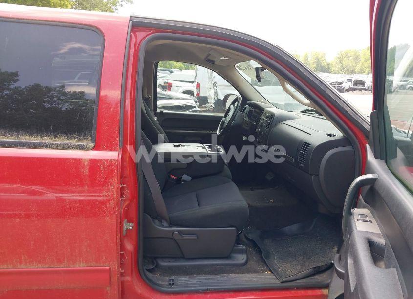 Photo 5 of 2011 Gmc Sierra 1500 SLE (VIN 3GTP2VE38BG363282)