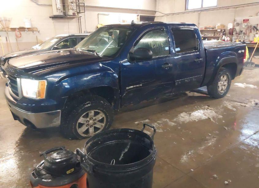 Photo 2 of 2011 Gmc Sierra 1500 SLE (VIN 3GTP2VE39BG148963)