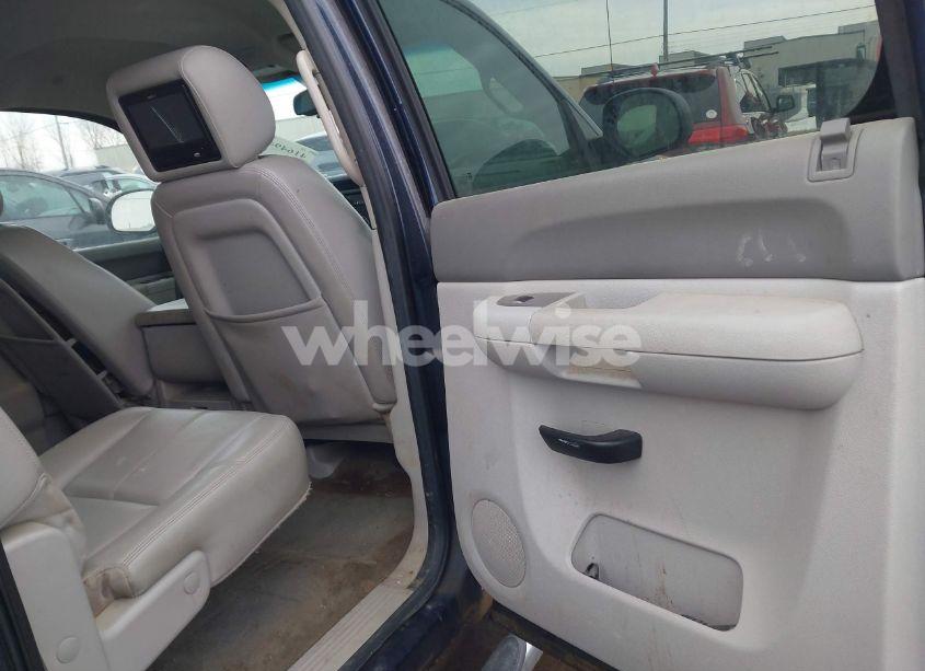 Photo 8 of 2011 Gmc Sierra 1500 SLE (VIN 3GTP2VE39BG280427)