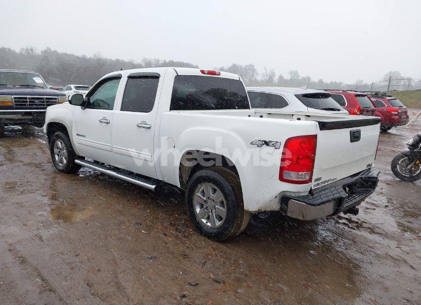 Photo 3 of 2011 Gmc Sierra 1500 SLE (VIN 3GTP2VE39BG306315)