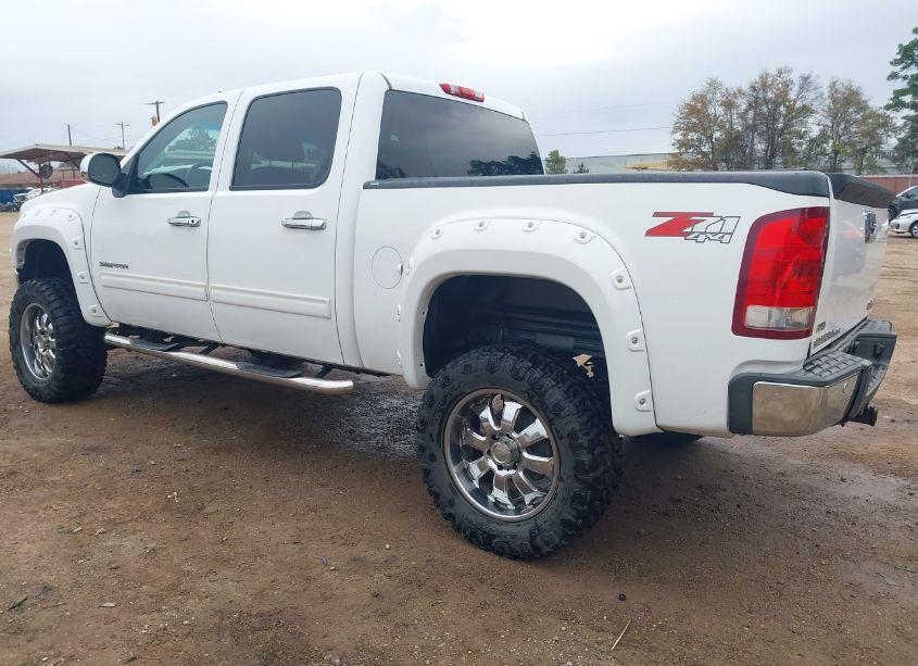 Photo 3 of 2011 Gmc Sierra 1500 SLE (VIN 3GTP2VE3XBG112764)