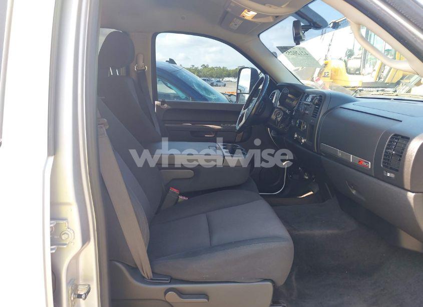 Photo 5 of 2011 Gmc Sierra 1500 SLE (VIN 3GTP2VE3XBG298564)