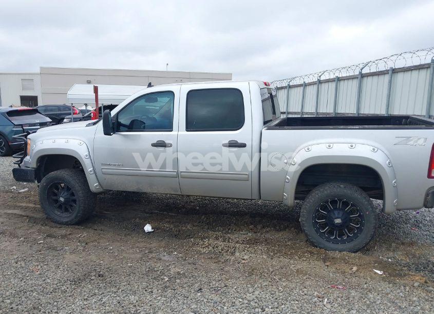 Photo 14 of 2013 Gmc Sierra 1500 SLE (VIN 3GTP2VE73DG110036)