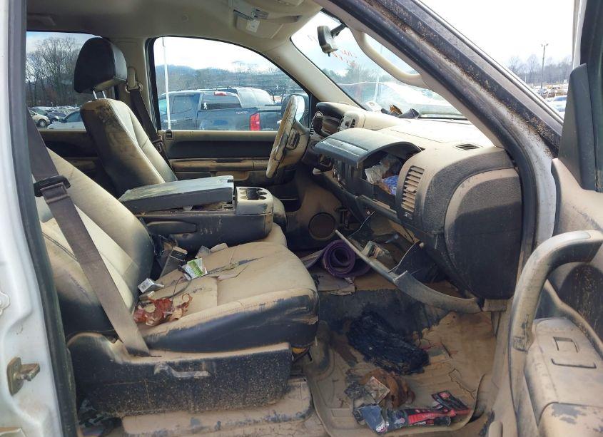 Photo 5 of 2013 Gmc Sierra 1500 SLE (VIN 3GTP2VE73DG301715)