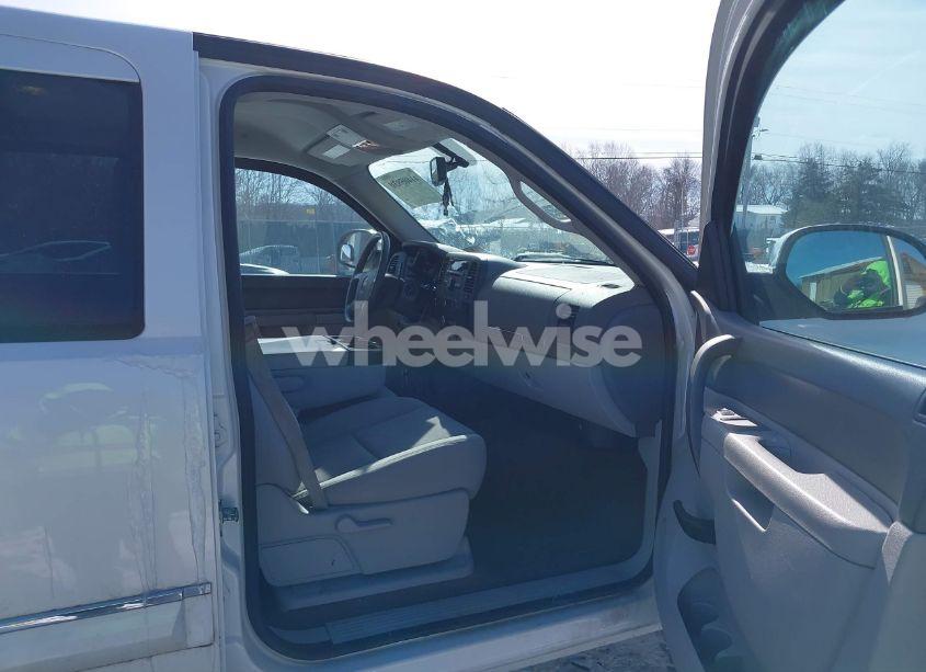 Photo 5 of 2013 Gmc Sierra 1500 SLE (VIN 3GTP2VE75DG178306)