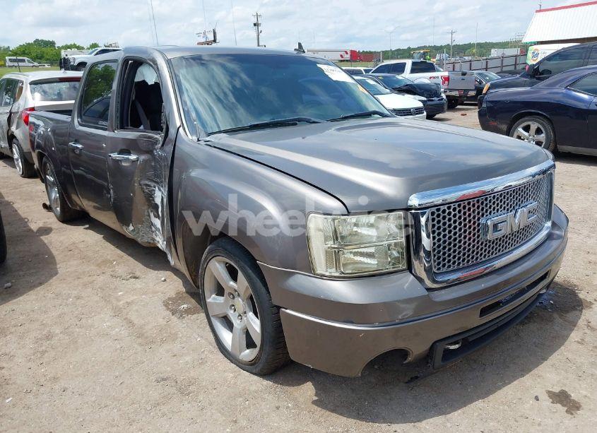 2013 Gmc Sierra 1500 SLE (VIN 3GTP2VE75DG283623) main photo