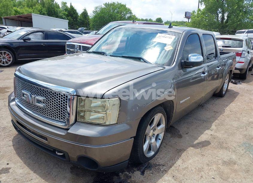 Photo 2 of 2013 Gmc Sierra 1500 SLE (VIN 3GTP2VE75DG283623)