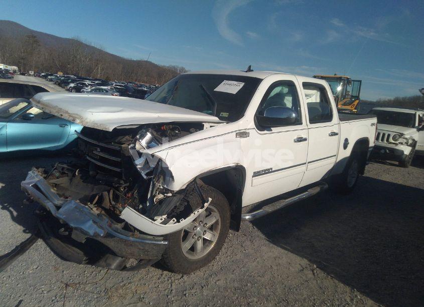 Photo 2 of 2013 Gmc Sierra 1500 SLE (VIN 3GTP2VE76DG192098)