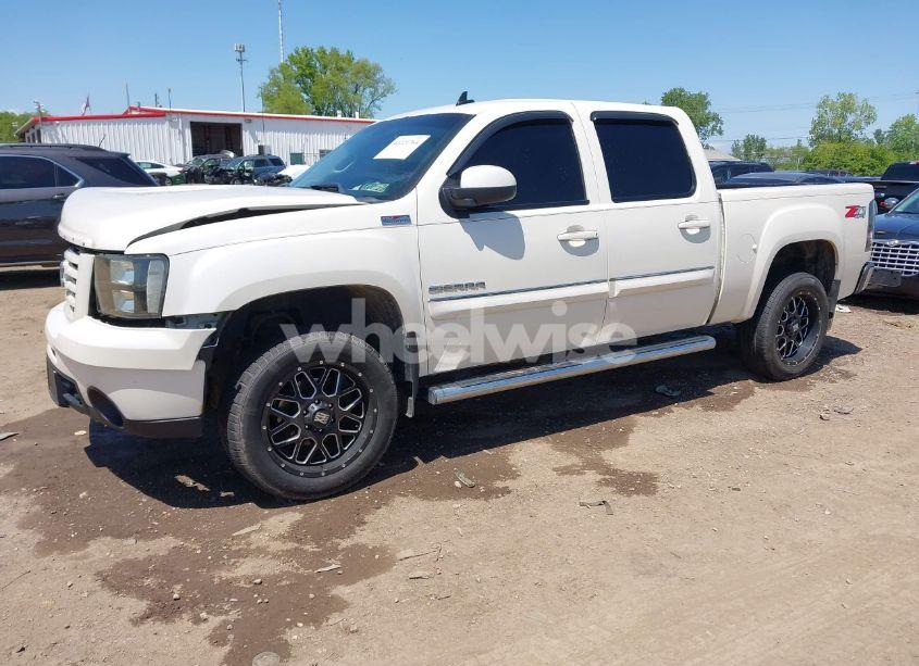 Photo 2 of 2012 Gmc Sierra 1500 SLE (VIN 3GTP2VE78CG121242)