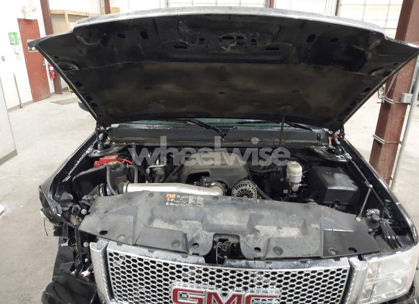 Photo 10 of 2011 Gmc Sierra 1500 DENALI (VIN 3GTP2XE20BG268881)