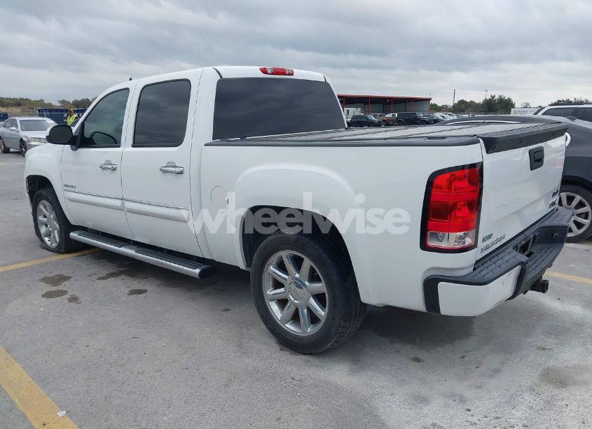 Photo 3 of 2011 Gmc Sierra 1500 DENALI (VIN 3GTP2XE25BG404518)