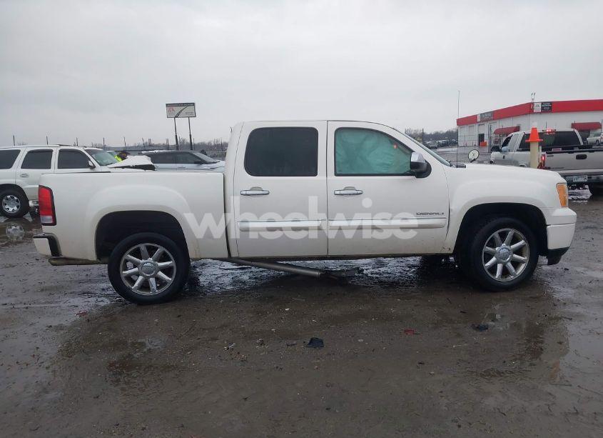 Photo 13 of 2013 Gmc Sierra 1500 DENALI (VIN 3GTP2XE27DG113067)