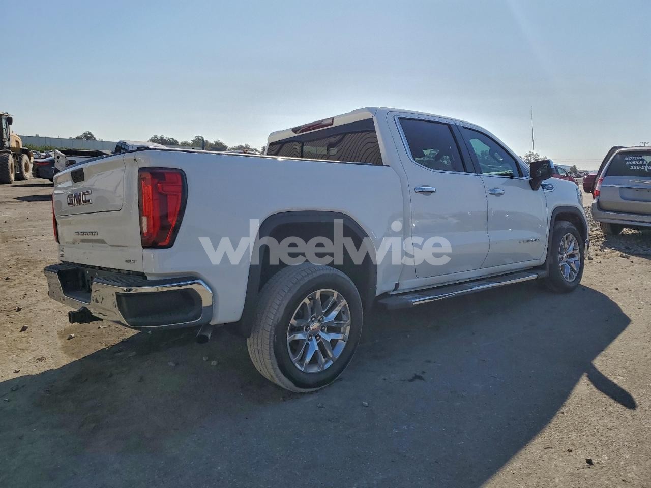 Photo 3 of 2020 GMC SIERRA C1500 SLT (VIN 3GTP8DED5LG417754)