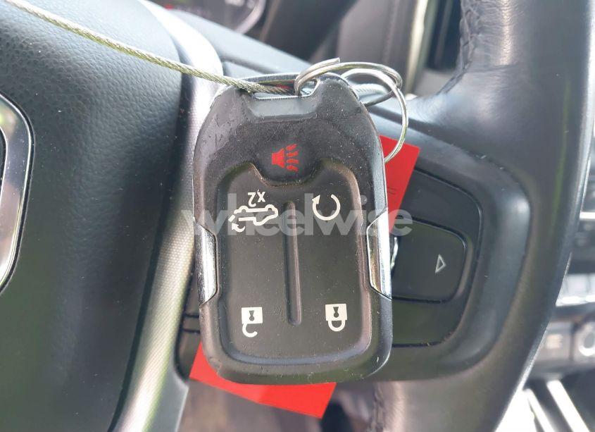 Photo 11 of 2020 Gmc Sierra 1500 2WD SHORT BOX SLT (VIN 3GTP8DET9LG205740)