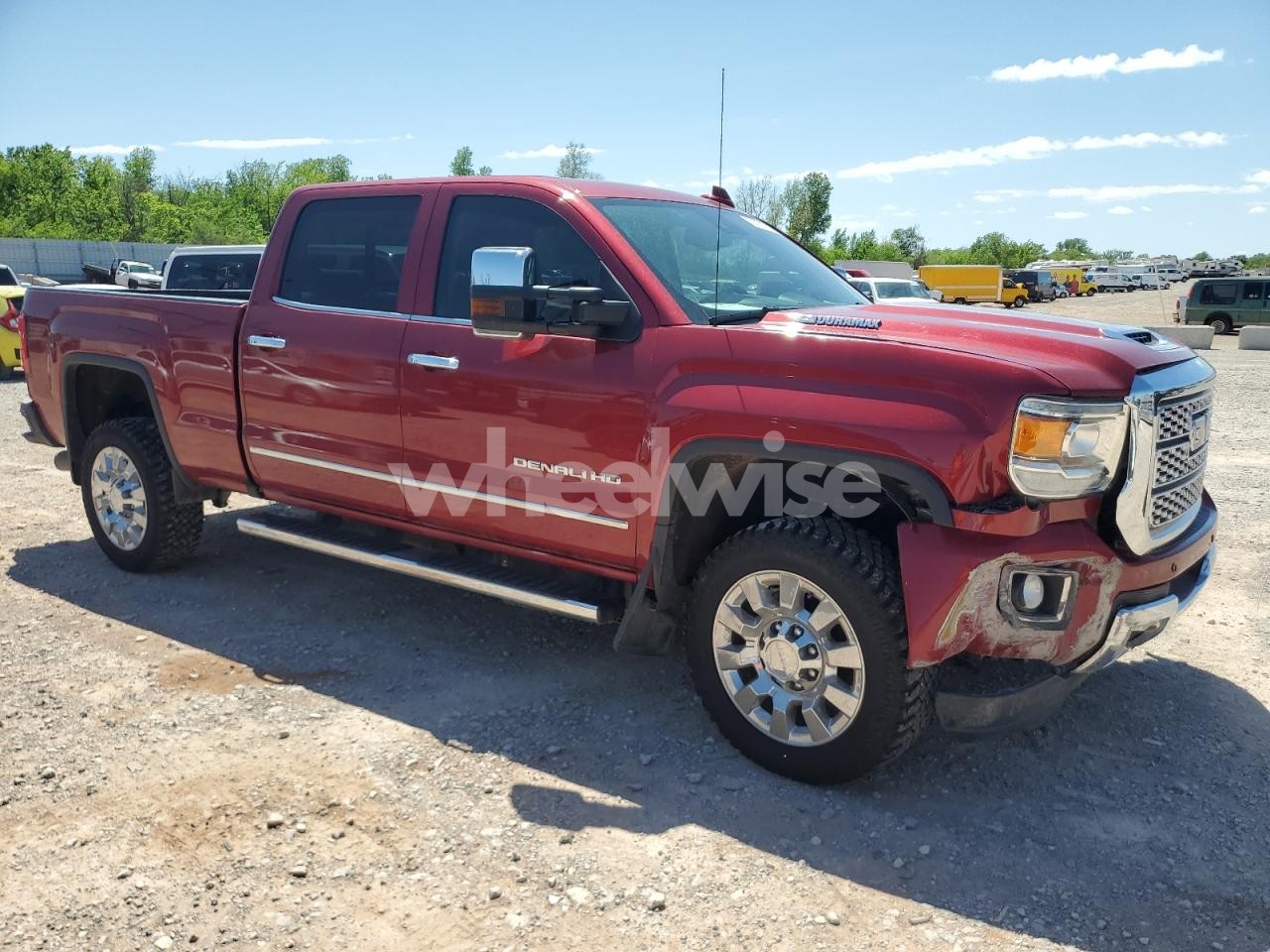 Photo 4 of 2018 GMC SIERRA K2500 DENALI (VIN 3GTP9EEL4KG280217)
