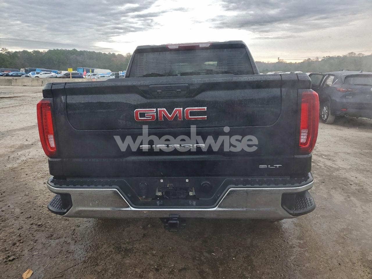 Photo 6 of 2025 GMC SIERRA C1500 SLT (VIN 3GTPHDED6SG263411)