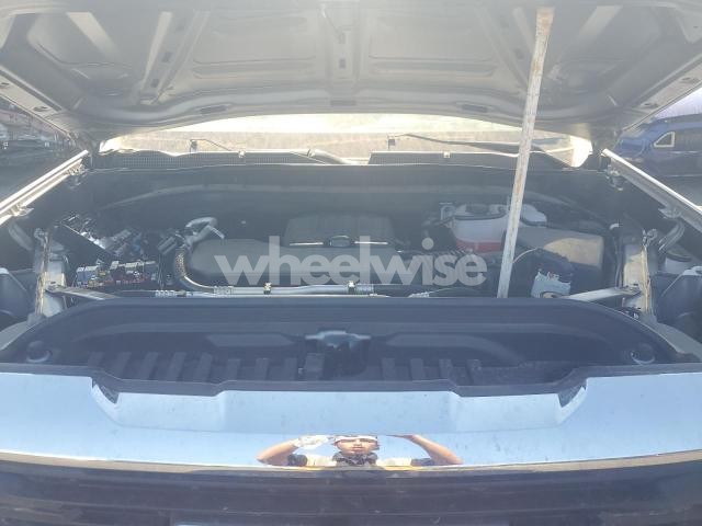 Photo 2 of 2025 GMC SIERRA K1500 (VIN 3GTPUAEK6SG306184)