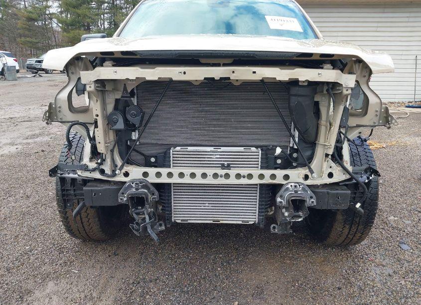 Photo 6 of 2022 Gmc Sierra 1500 4WD SHORT BOX ELEVATION WITH 3SB (VIN 3GTPUCEK0NG543527)