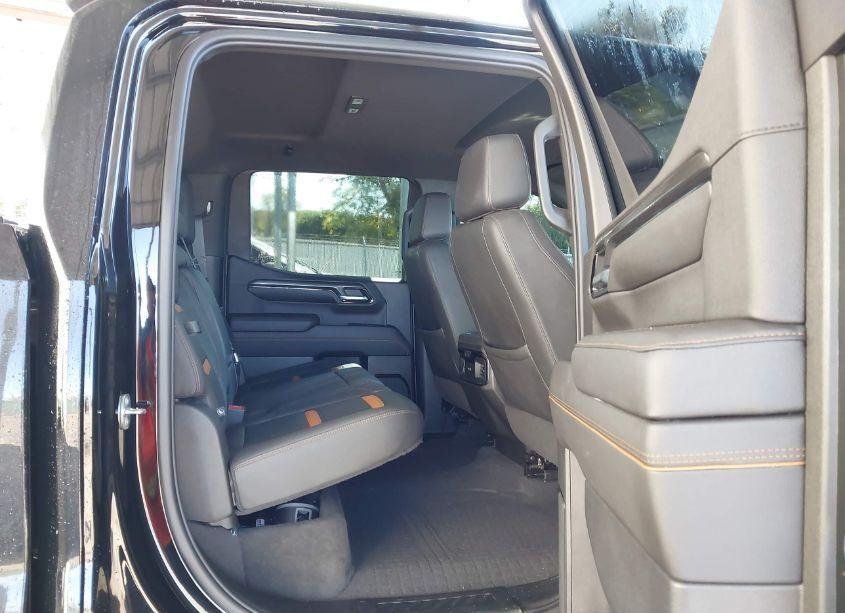 Photo 8 of 2022 Gmc Sierra 1500 4WD SHORT BOX AT4 (VIN 3GTPUEEL7NG557459)