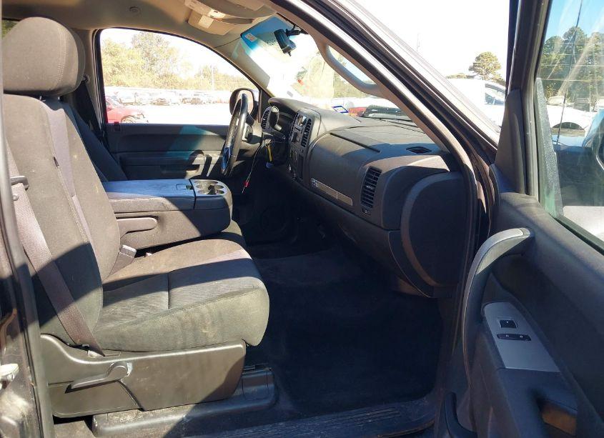 Photo 5 of 2010 Gmc Sierra 1500 SLE (VIN 3GTRCVE03AG161217)