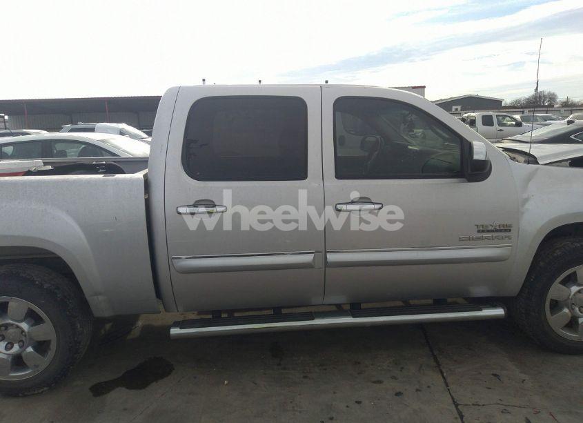 Photo 13 of 2010 Gmc Sierra 1500 SLE (VIN 3GTRCVE05AG154849)