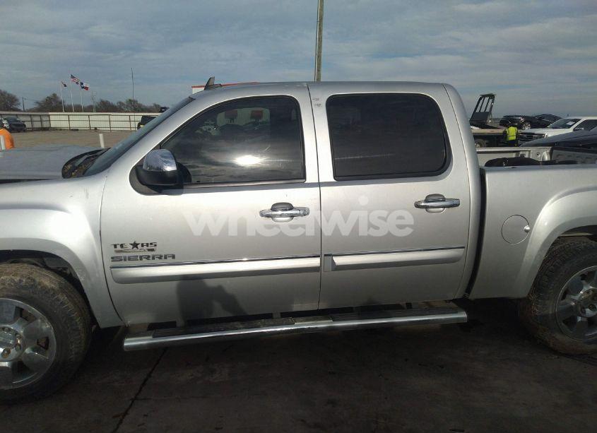 Photo 14 of 2010 Gmc Sierra 1500 SLE (VIN 3GTRCVE05AG154849)