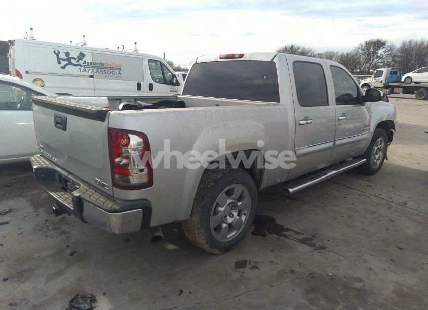 Photo 4 of 2010 Gmc Sierra 1500 SLE (VIN 3GTRCVE05AG154849)