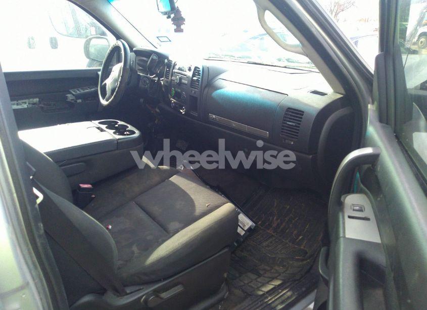 Photo 5 of 2010 Gmc Sierra 1500 SLE (VIN 3GTRCVE05AG154849)