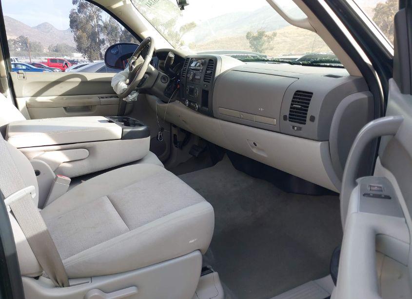 Photo 5 of 2010 Gmc Sierra 1500 SLE (VIN 3GTRCVE07AG269579)