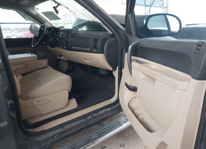 Photo 5 of 2010 Gmc Sierra 1500 SLE (VIN 3GTRCVE09AG252556)