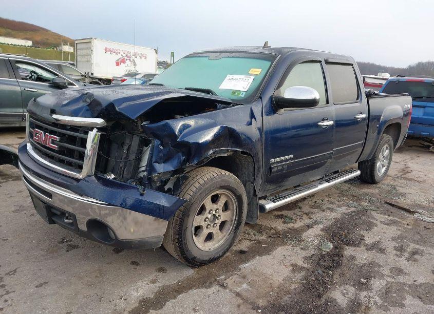 Photo 2 of 2010 Gmc Sierra 1500 SLE (VIN 3GTRKVE30AG173001)