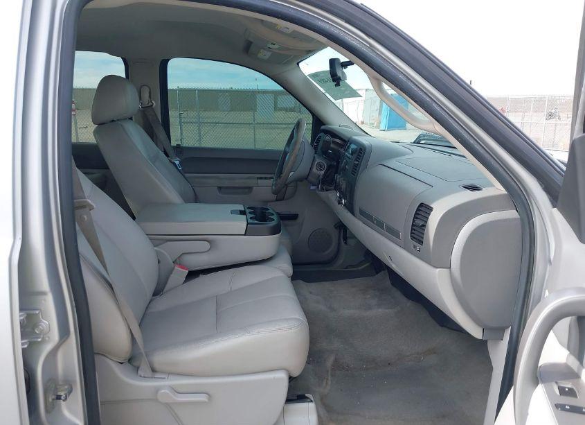 Photo 5 of 2010 Gmc Sierra 1500 SLE (VIN 3GTRKVE31AG259692)