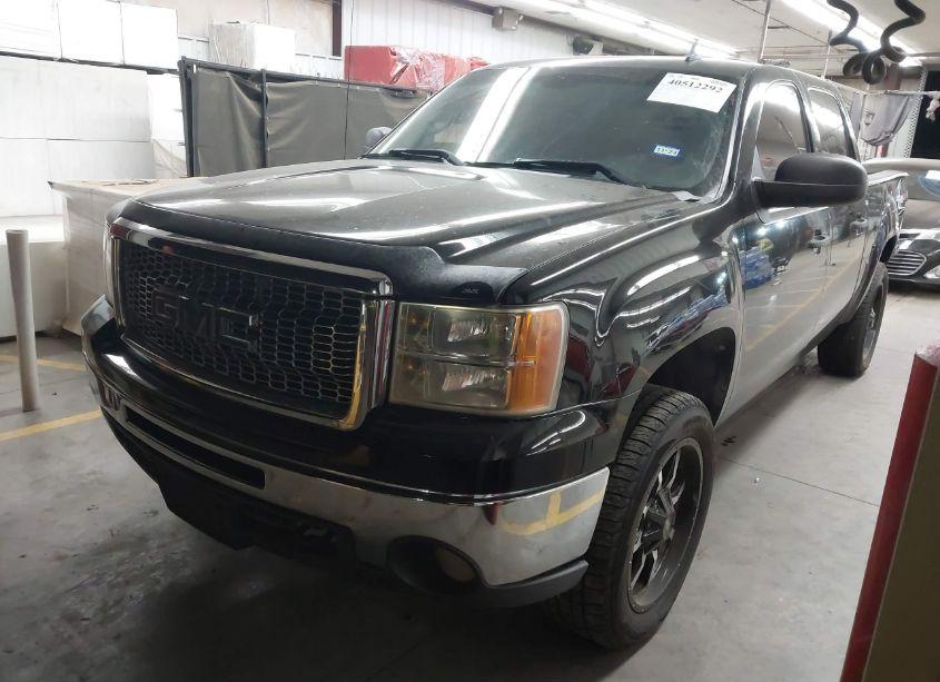 Photo 2 of 2010 Gmc Sierra 1500 SLE (VIN 3GTRKVE32AG103239)