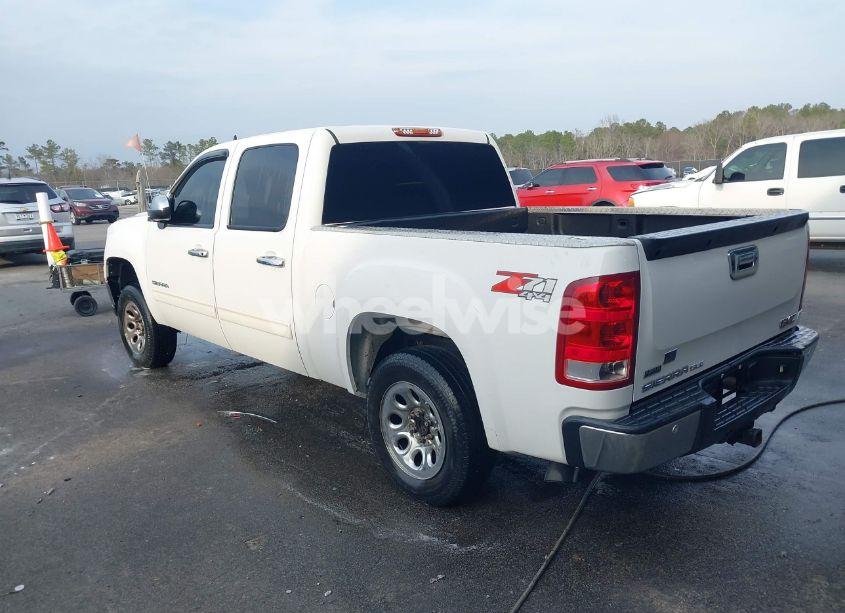 Photo 3 of 2010 Gmc Sierra 1500 SLE (VIN 3GTRKVE32AG224644)