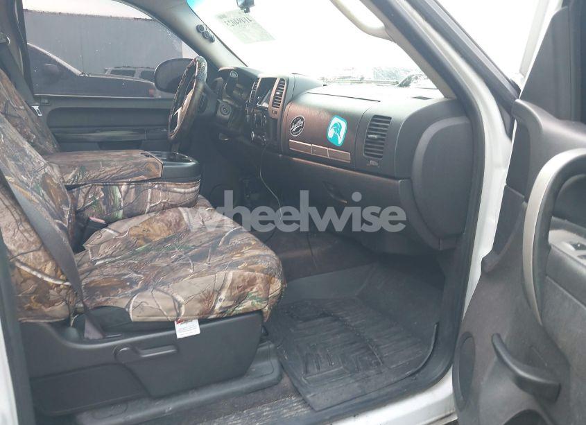 Photo 5 of 2010 Gmc Sierra 1500 SLE (VIN 3GTRKVE32AG224644)