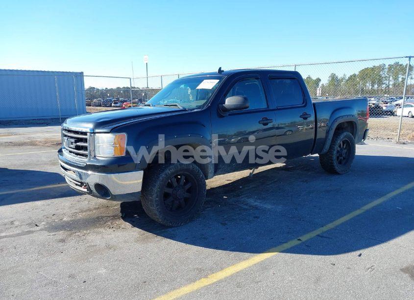 Photo 2 of 2010 Gmc Sierra 1500 SLE (VIN 3GTRKVE35AG156615)