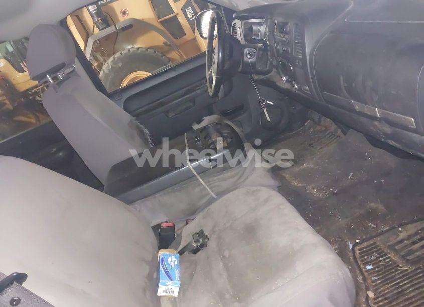 Photo 5 of 2010 Gmc Sierra 1500 SLE (VIN 3GTRKVE37AG296732)