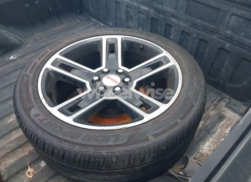 Photo 12 of 2018 Gmc Sierra 1500 SLE (VIN 3GTU2MEC4JG251574)