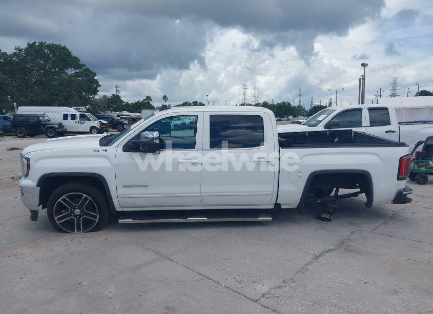 Photo 15 of 2018 Gmc Sierra 1500 SLE (VIN 3GTU2MEC4JG251574)