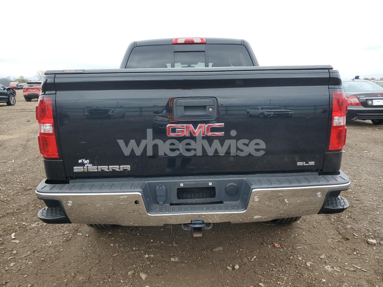 Photo 6 of 2018 GMC SIERRA K1500 SLE (VIN 3GTU2MEC5JG581126)