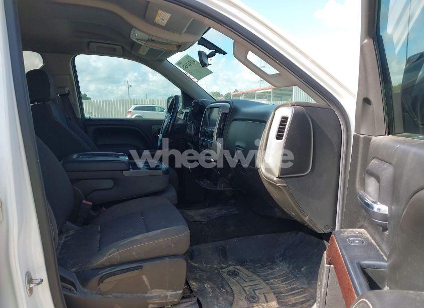 Photo 5 of 2017 Gmc Sierra 1500 SLE (VIN 3GTU2MEC6HG239985)